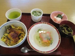 季節のメニューの料理