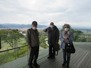 日本平夢テラスで撮影した入居者様の集合写真