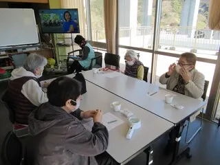 茶話会の様子