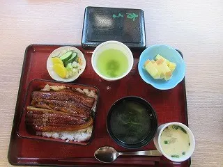 7月8日のうな丼の特別食