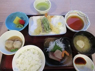 ケアハウスカリタスみわの2月26日の特別食