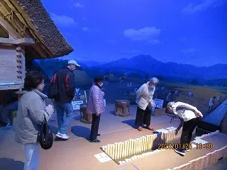 登呂遺跡博物館を鑑賞している入居者様