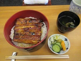 炭火焼鰻「瞬ーSHUN」の鰻丼