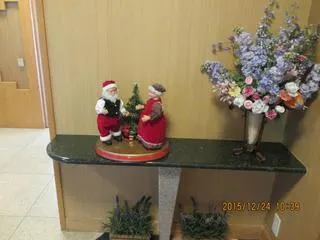エレベーター前のクリスマスの飾り