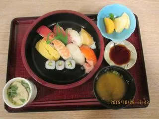 10月29日の特別食のお寿司