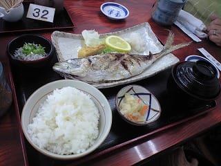 焼津『与作鮨』の魚停職